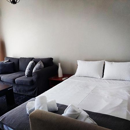 Villa Πιθοσ Ενοικιαζομενη Κατοικια à Kalamata Extérieur photo